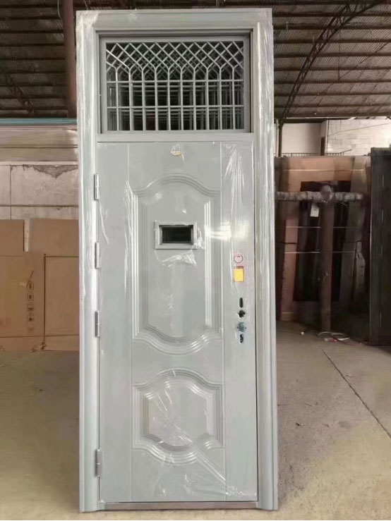 凤翔学校教室门 凤翔学校教室门