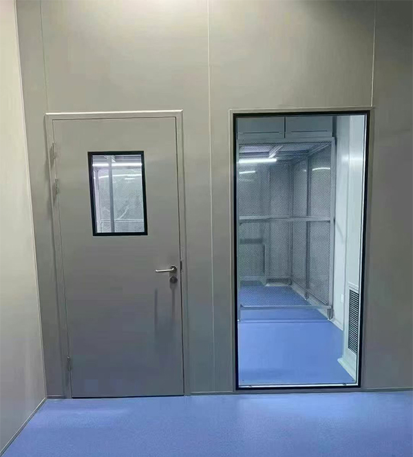 学校教学楼完成凤翔防火门标准化安装